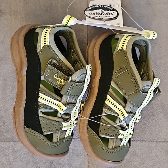 NWT OshKosh B'gosh Toddler Boy's Everplay Flexible Outsole Bump Sandals: 5T - Picture 5 of 9